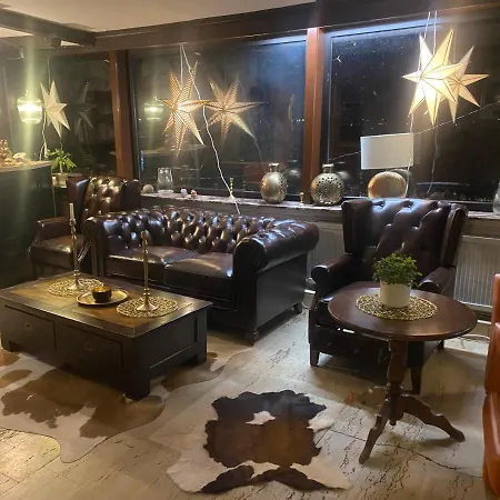 Gonzlay ترابن ترارباخ